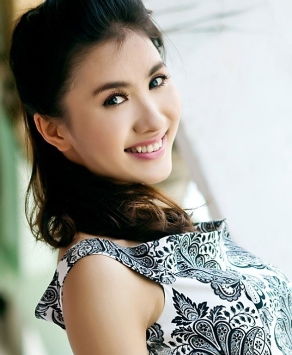 Dien vien Nguyet Anh to tinh cu quyt tien-Hinh-4